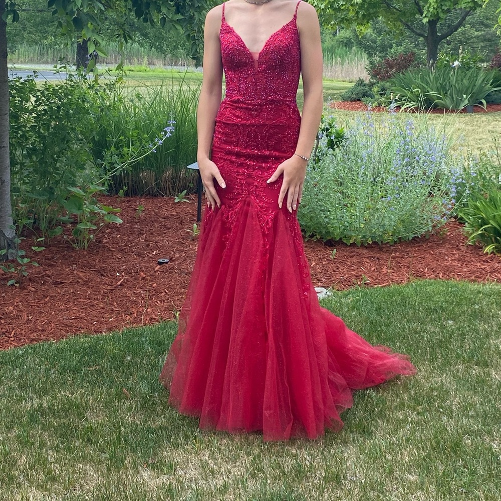 Only worn for 3 hours